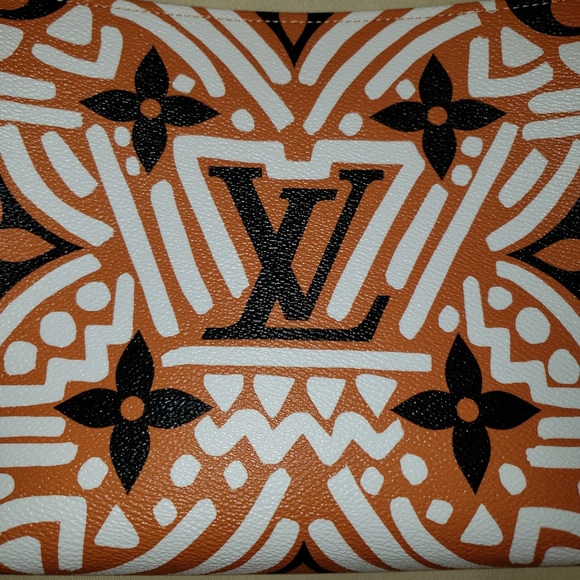 LOUIS VUITTON Crafty Toiletry 26 XL Cosmetic Bag Giant Flower Monogram Pochette - Picture 2 of 16